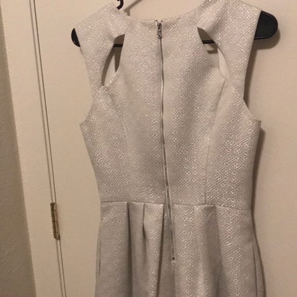 Guess sweetheart dress - Picture 11 of 11